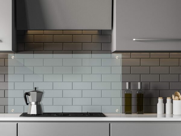 Relaxdays 10029442_1205 Kitchen Splashback Panel, Safety Glass, Cooker Splatter Guard, 40 x 120 cm, Wall-Mount, Transparent