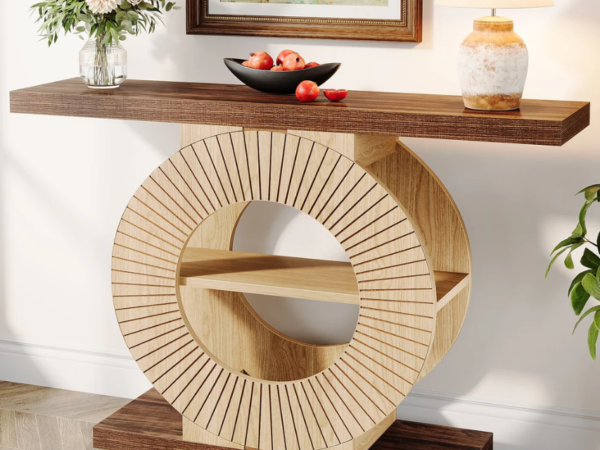 Elegantiškas medinis konsolinis staliukas