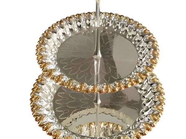 Paauksuotas dviejų aukštų serviravimo padėklas