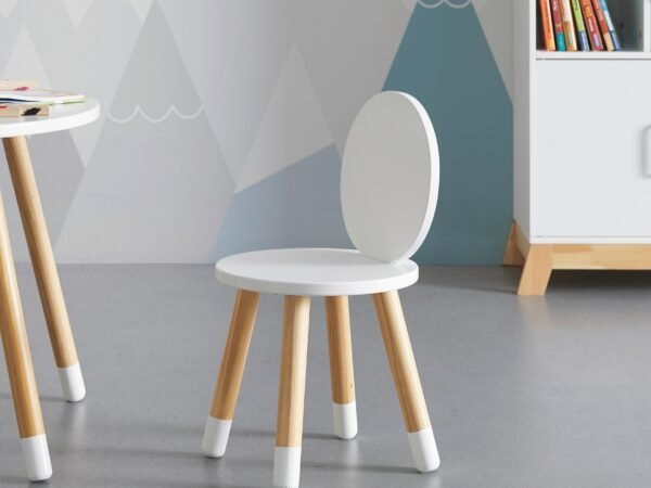 Vaikiška kėdė Leni, balta, iš tikro medžio