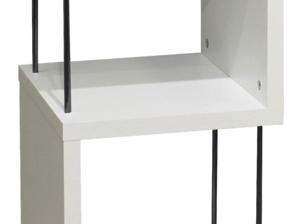 Pastatoma lentyna balta